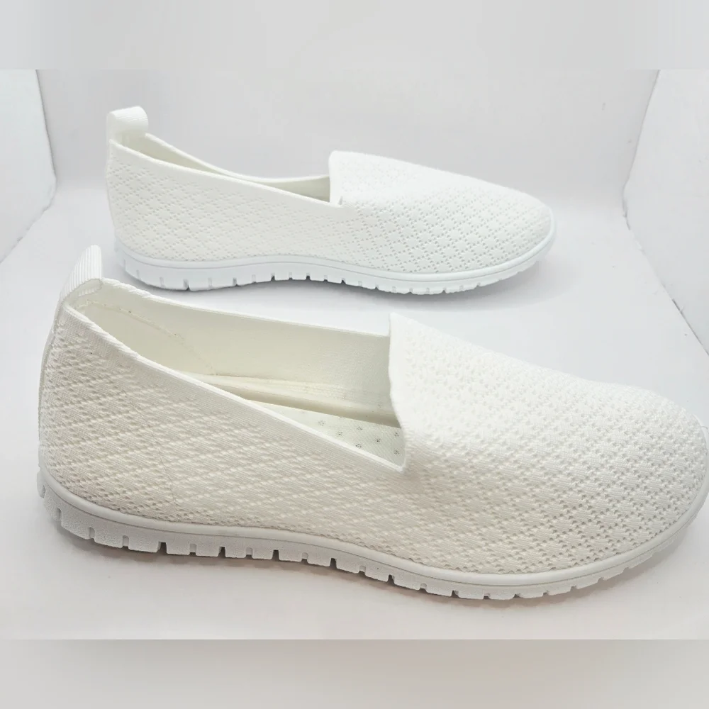 White Flats Walking, Comfortable Breathable Slip on Casual Mesh Shoes Size 6